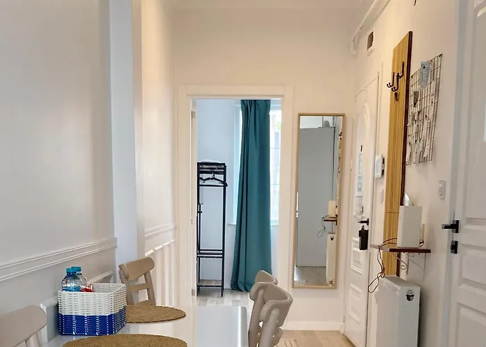 Cozy Taksim Family Flat *