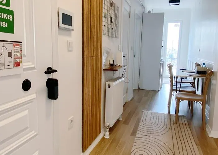 Cozy Taksim Family Flat Apartment